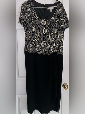 Alfred Sung size 18 Black Midi Dress with Ivory Floral Lace Bodice